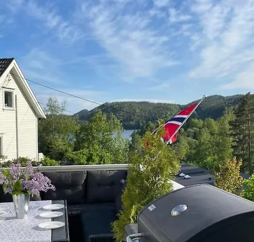 Hytte Sorlandet Med Spa Holiday home Froland Verk